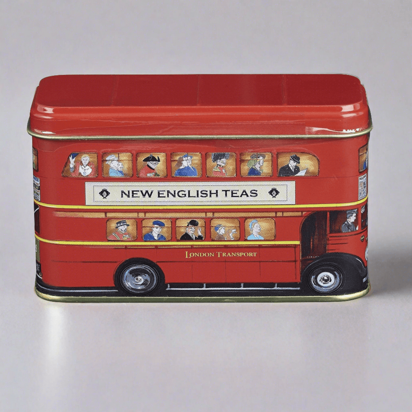 A traditional mini tea tin capturing the iconic Red London Bus. Highly collectable, this unique tin contains 10 of our English Breakfast teabags. Tea Tin Contains 10 English Breakfast teabags Infusion Tips Boil fresh water to 100°C and pour over the