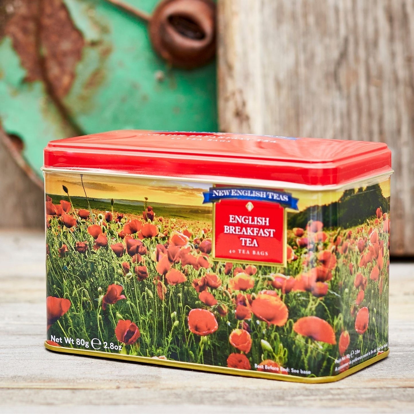 Tea Tin features a beautiful poppy field scene with fine gold embossing. Highly collectable, this unique tea tin contains our best-selling English Breakfast teabags. English Breakfast is the national favourite tea a black tea blend often served with