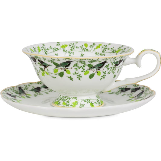 English Breakfast Tea Cup and Saucer We’ve brought quite the teacup collection to our beautiful Tea Discoveries range with dainty fine bone china cups and saucers to complement the delightful Tea Discoveries blends. Inspired by vintage patterns with a nod to afternoon tea’s celebrated heritage, this is a pairing to be treasured. • Includes: Cup and saucer in box • Capacity: 100ml • Ideal for using with: Tea Discoveries