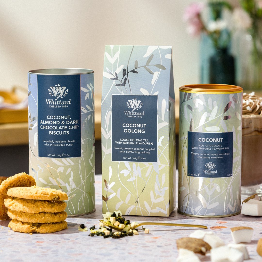 Spring Season Collection Bring the paradise to your cup! This collection brings a faraway tropical vibe to your treats from juicy dragon fruit and citrussy pomelo, to sweet, creamy coconut, you’ll get a feast of fragrant, exotic and deliciously aromatic flavours, paired with indulgently irresistible biscuits. • Includes: Coconut Oolong, Coconut Hot Chocolate and Coconut, Almond and Dark Chocolate Biscuits • Hot chocolate