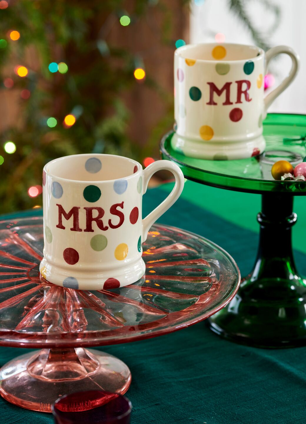 Emma Bridgewater Polka Dot 'Mr & Mrs' Set of 2 1/2 Pint Mugs Boxed Unique Handmade & Handpainted English Earthenware Tea/Coffee Mug