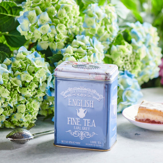 A delightful tea tin featuring a lovely English floral design. Highly collectable, this floral tea tin contains our popular loose-leaf Earl Grey tea. Earl Grey is a fragrant and aromatic light afternoon tea flavoured with bergamot. Serve black, with 