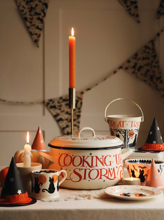 Emma Bridgewater Why rely on pot luck when you can own a very durable Halloween Toast Large Enamel Cooking Pot? Made of sturdy porcelain enamel, with two handy handles, your lidded cooking pot will last for many autumn family feastings and Halloween parties