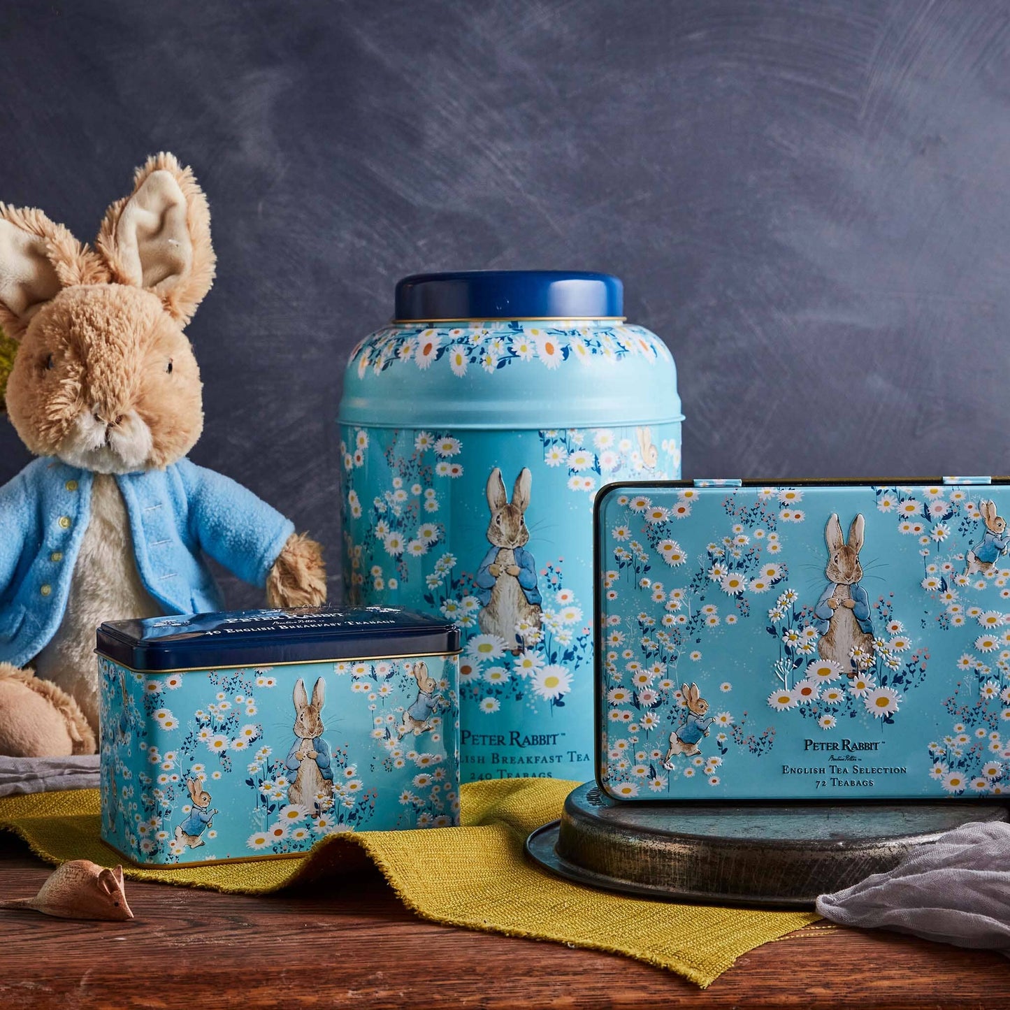 This Peter Rabbit Daisies Collector's Tea Gift Set is the perfect collectible for any Beatrix Potter lover! Get one of each format - an XL 240 Teabag Caddy, 72 Teabag Selection Tin and a Classic 40 Teabag Tin - and show off the elegant and beautiful 