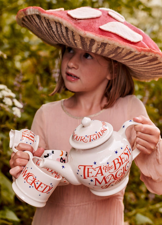 Teapots Our pretty patterned and personalised teapots come in a range of vintage styles which make a great wedding gift or housewarming gift for tea lovers. Our large and small English pottery teapots are hand decorated with polka-dots, flowers, stars .