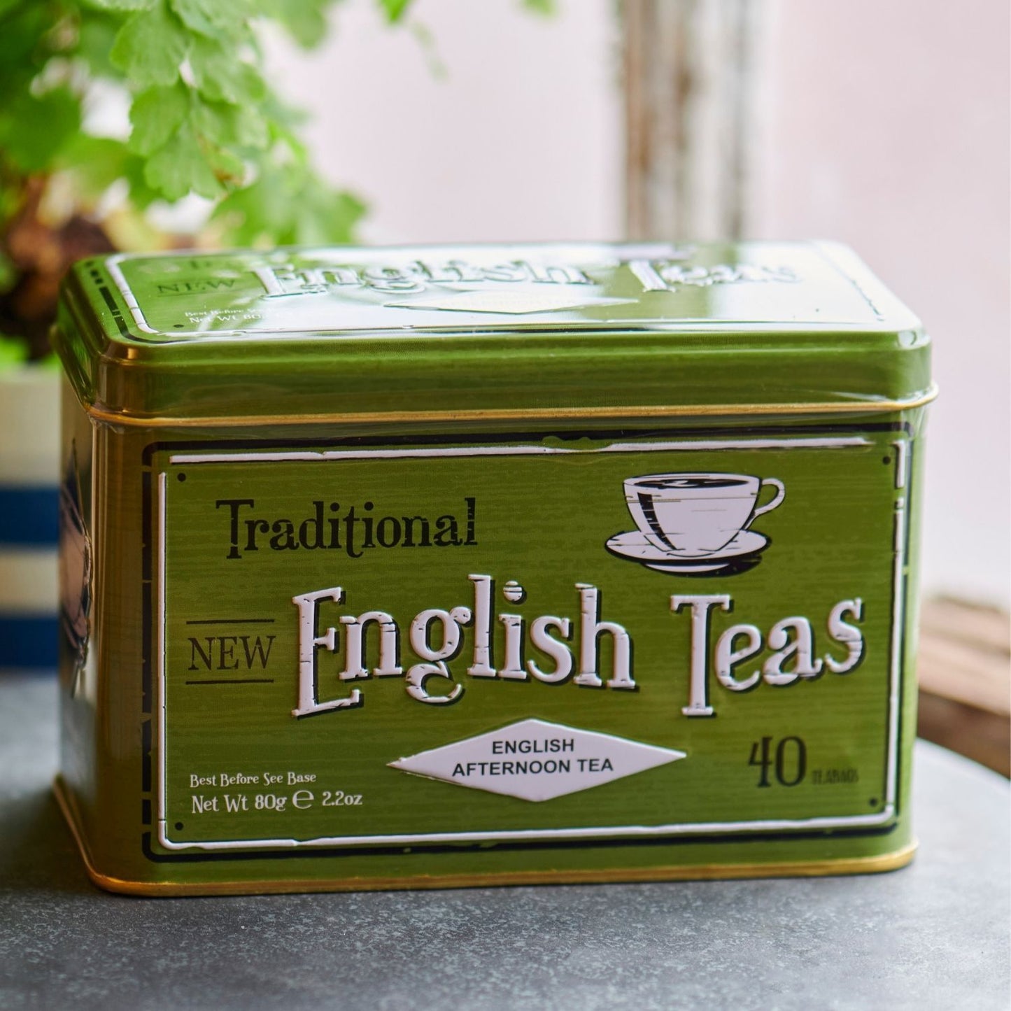 A green embossed traditional style Tea Caddy from our Vintage range. Highly collectible, this unique tea tin contains our popular English Afternoon Tea, a delicious brew traditionally used in the afternoon to compliment sandwiches, pastries, and cake